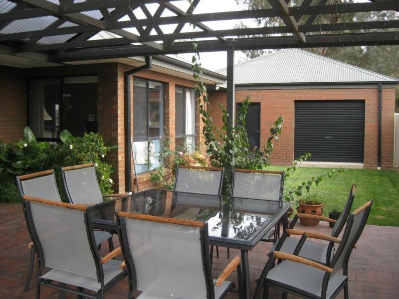 6 Knight Lane, Benalla VIC 3672