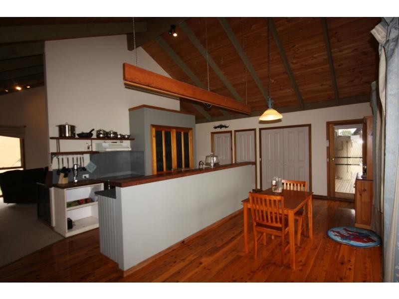 18 Farnley Road, Benalla VIC 3672