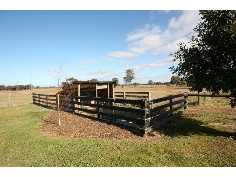 18 Farnley Road, Benalla VIC 3672
