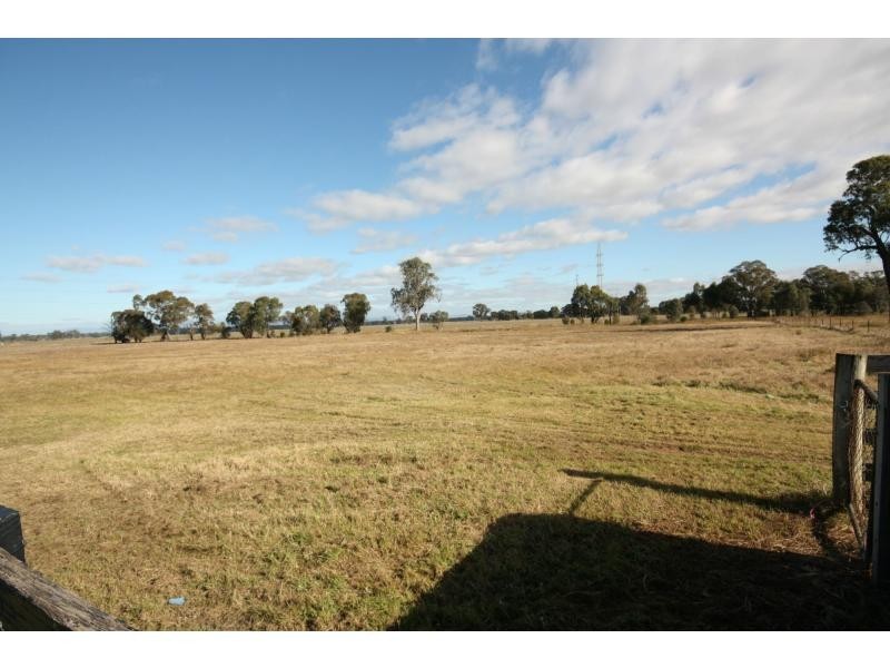 18 Farnley Road, Benalla VIC 3672