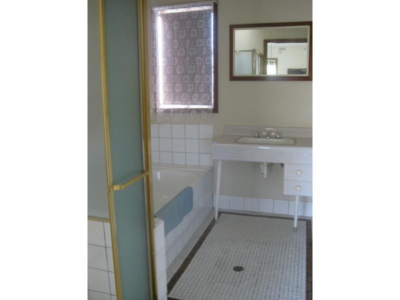 2/76 Salisbury Street, Benalla VIC 3672