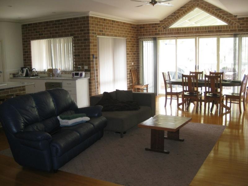 37 Olivers Road, Benalla VIC 3672