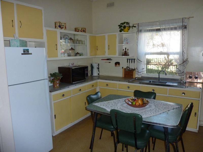 24 Wedge Street, Benalla VIC 3672