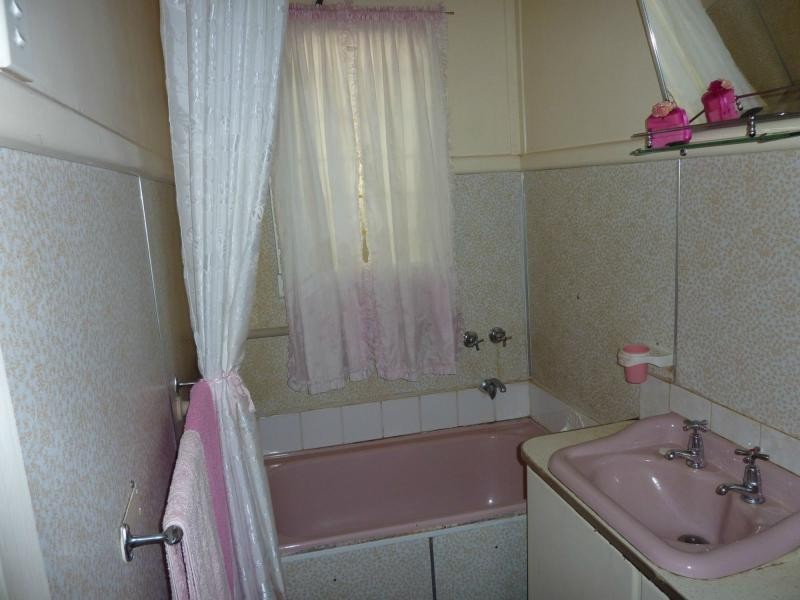 24 Wedge Street, Benalla VIC 3672