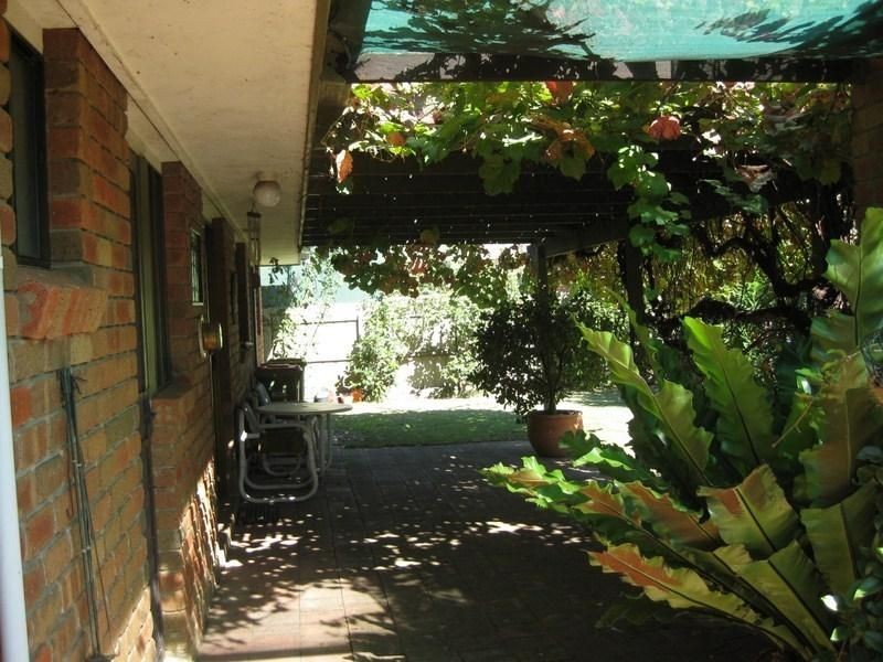 18 Charles Street, Benalla VIC 3672