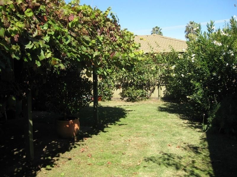 18 Charles Street, Benalla VIC 3672