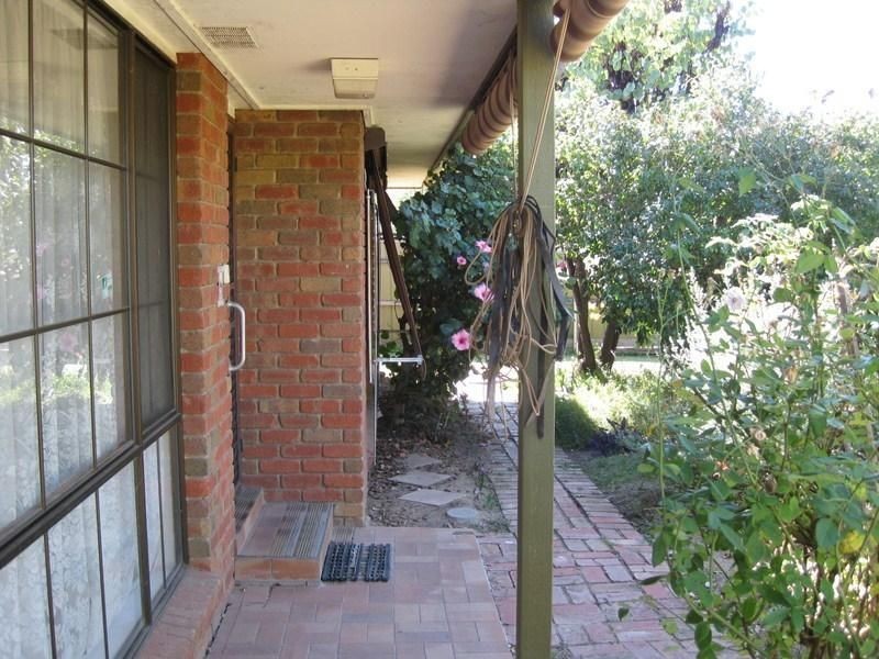 18 Charles Street, Benalla VIC 3672