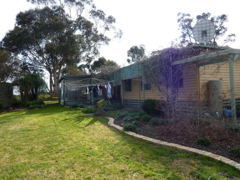 253 River Road, Goomalibee VIC 3673