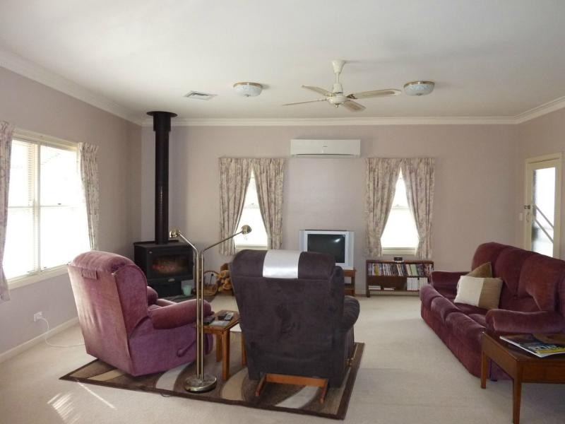 253 River Road, Goomalibee VIC 3673