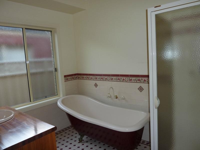 18 Rivergum Avenue, Benalla VIC 3672