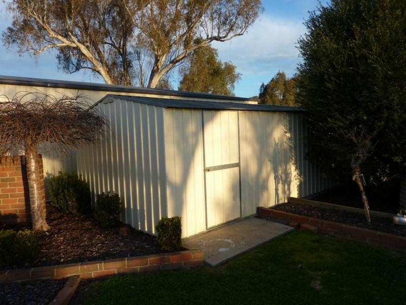 18 Rivergum Avenue, Benalla VIC 3672