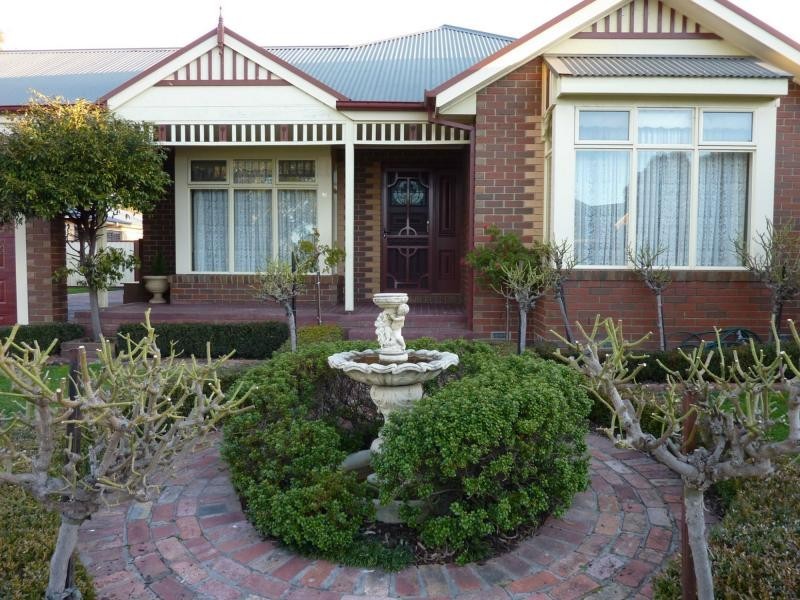 18 Rivergum Avenue, Benalla VIC 3672