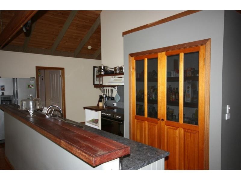 18 Farnley Road, Benalla VIC 3672