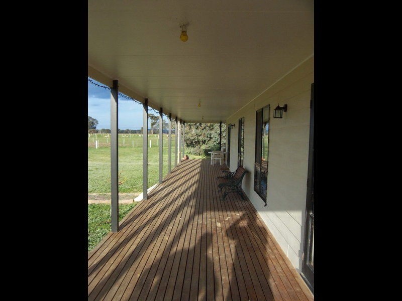 48 Murrays Road, Benalla VIC 3672