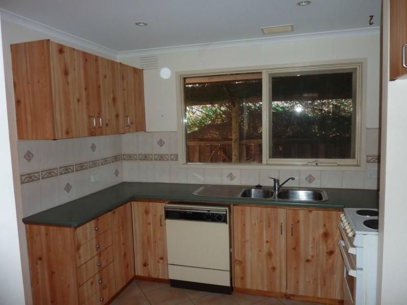 13 Oak Avenue, Benalla VIC 3672