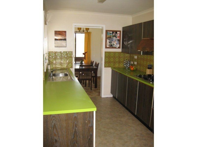 52 Monds Avenue, Benalla VIC 3672