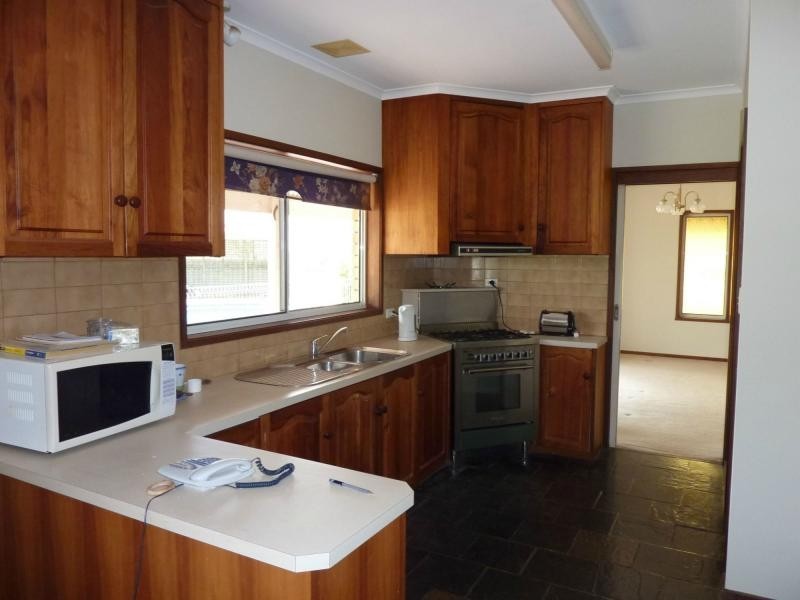 50 Cemetery Road, Benalla VIC 3672