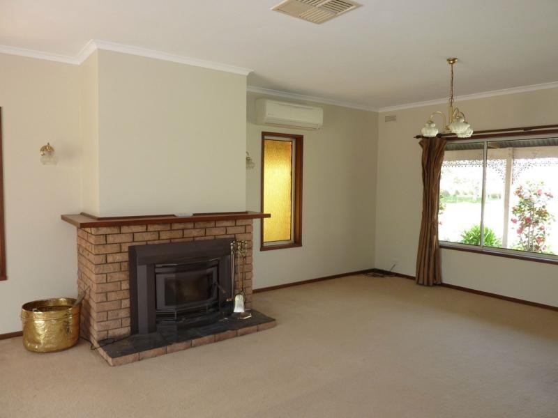 50 Cemetery Road, Benalla VIC 3672