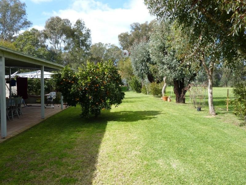 976 Boxwood Road, Devenish VIC 3726