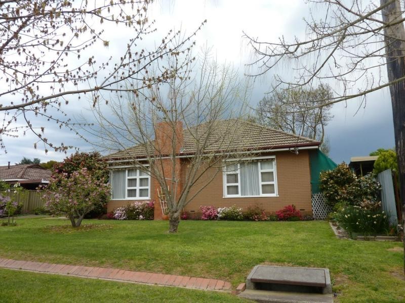 10 Charles Street, Benalla VIC 3672