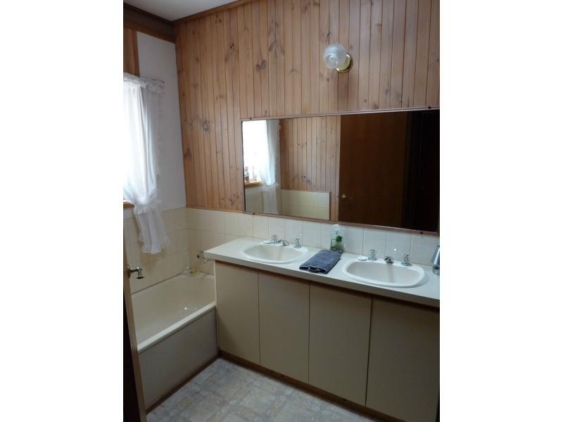 75 Porters Road, Benalla VIC 3672