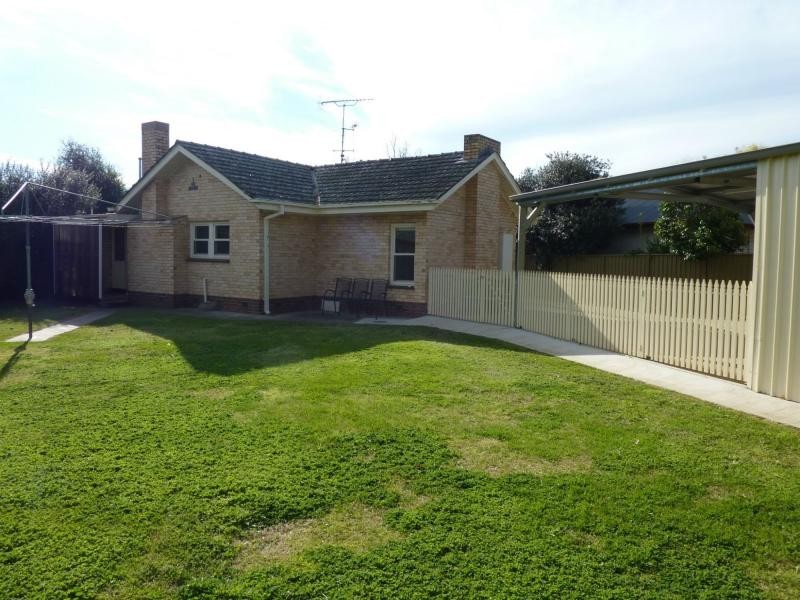 9 Harrison Avenue, Benalla VIC 3672