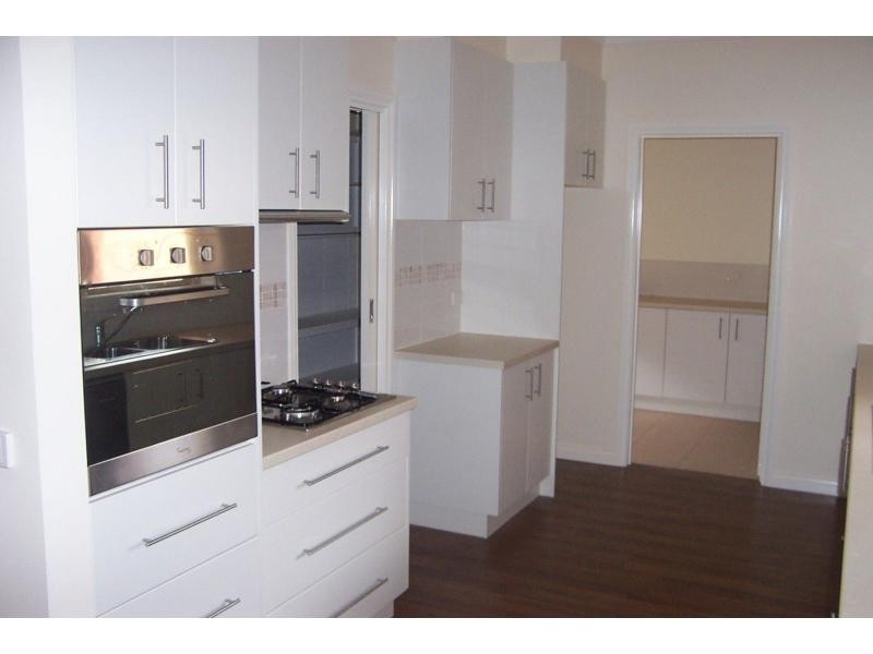 1 Herons Court, Benalla VIC 3672