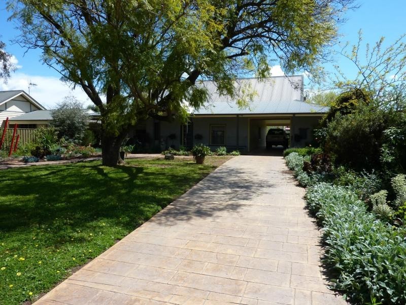 14 Purcell Street, Benalla VIC 3672