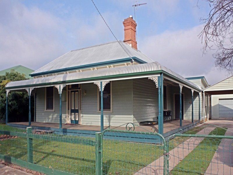 24 Smythe Street, Benalla VIC 3672