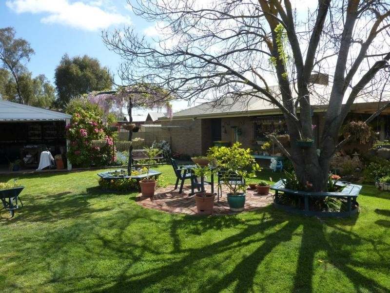 97 Coish Avenue, Benalla VIC 3672