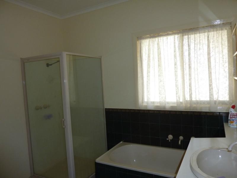 24 Kurrajong Court, Benalla VIC 3672