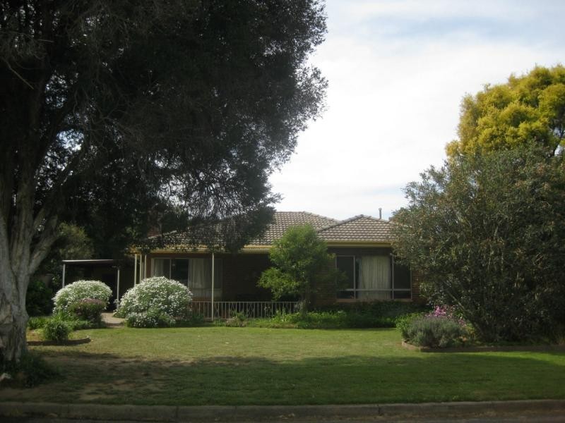 13 Melrose Street, Benalla VIC 3672