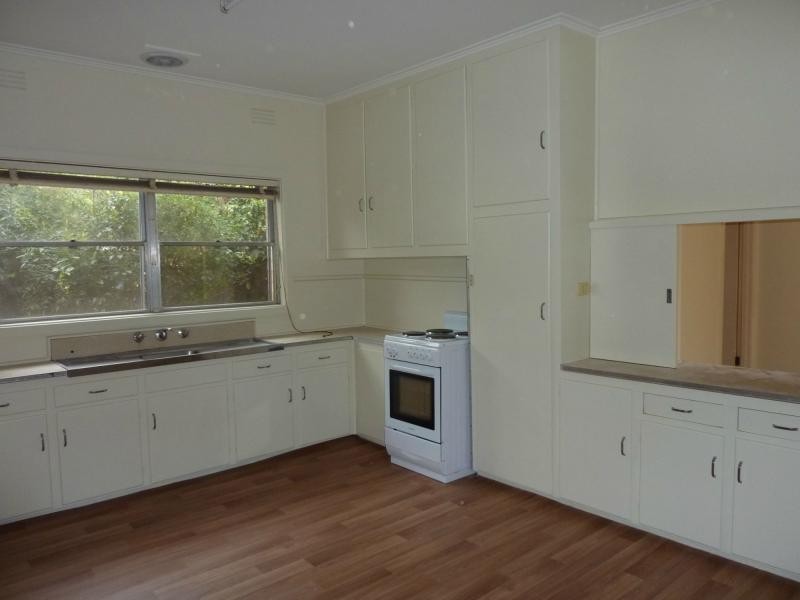 2/16 Harrison Avenue, Benalla VIC 3672