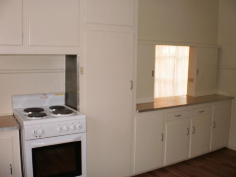 2/16 Harrison Avenue, Benalla VIC 3672