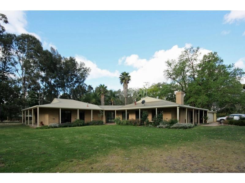 13 Goulding Close, Benalla VIC 3672