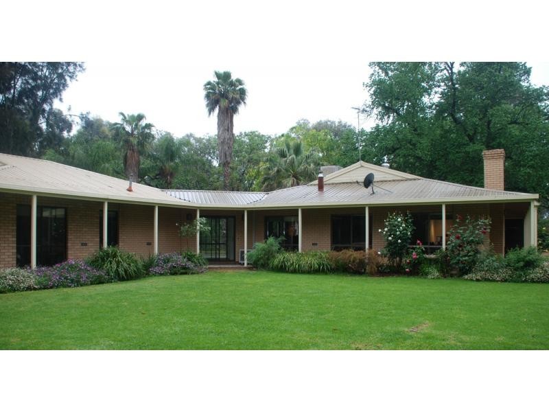 13 Goulding Close, Benalla VIC 3672