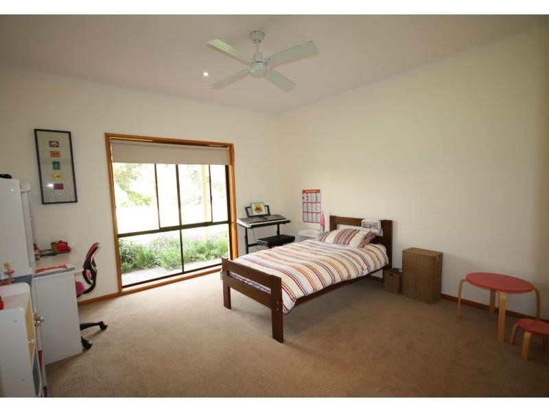 13 Goulding Close, Benalla VIC 3672