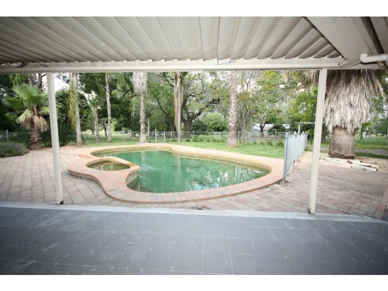 13 Goulding Close, Benalla VIC 3672