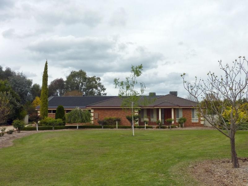 22 Glenfern Court, Benalla VIC 3672