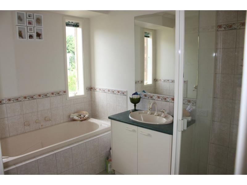 22 Glenfern Court, Benalla VIC 3672