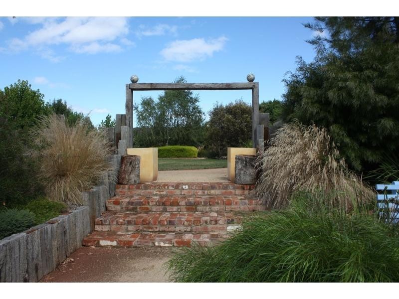 22 Glenfern Court, Benalla VIC 3672