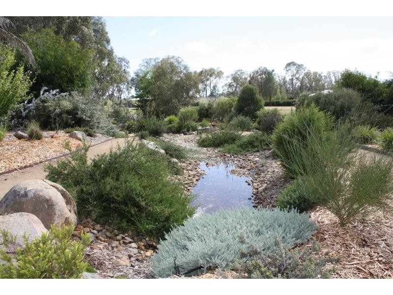 22 Glenfern Court, Benalla VIC 3672