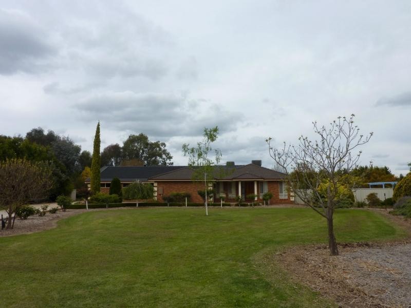 22 Glenfern Court, Benalla VIC 3672