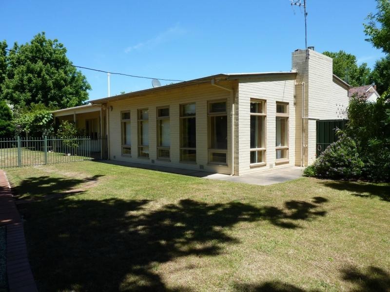 86 Arundel Street, Benalla VIC 3672