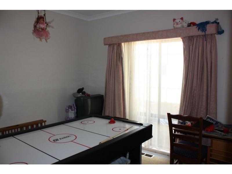 11 Robinson Court, Benalla VIC 3672