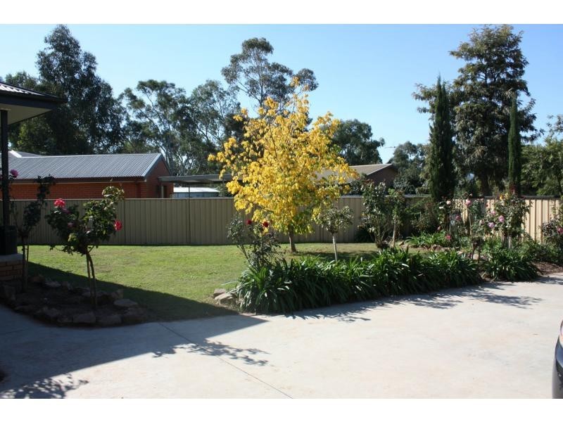 11 Robinson Court, Benalla VIC 3672