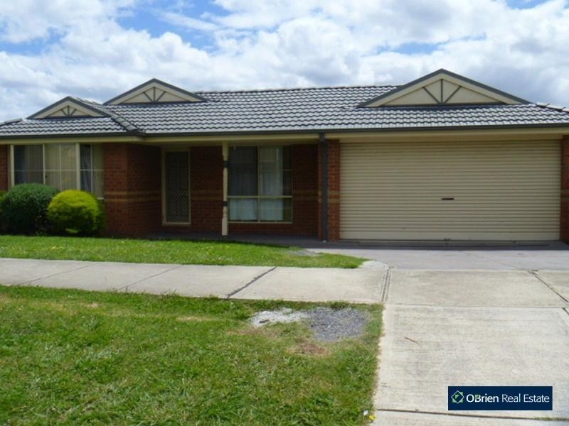 239 Monohans Road, Cranbourne West VIC 3977