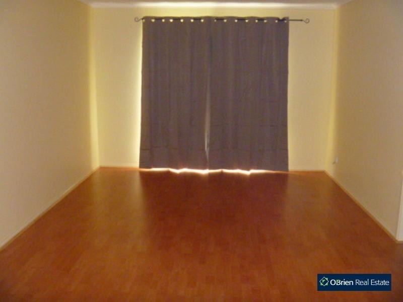 239 Monohans Road, Cranbourne West VIC 3977