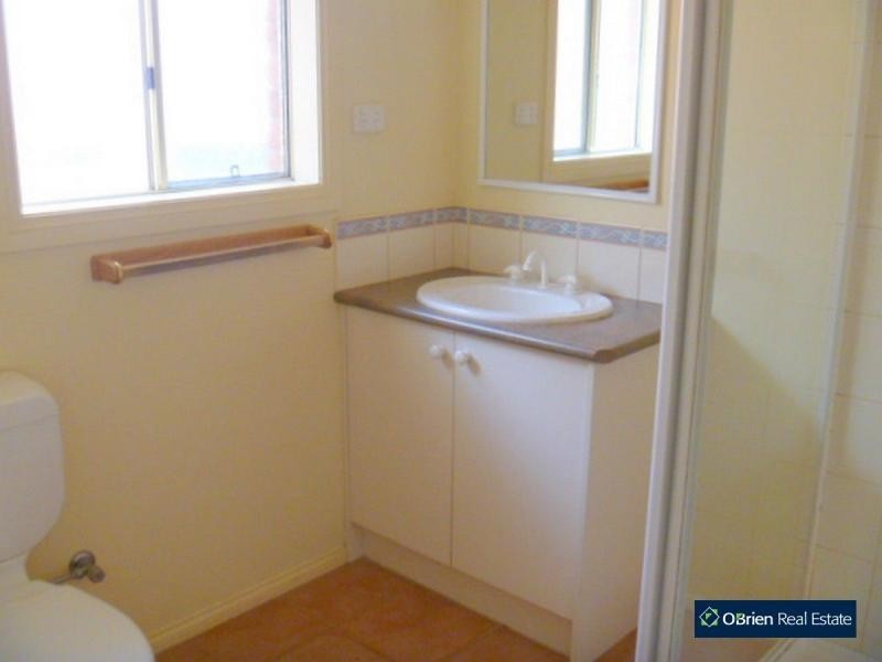 239 Monohans Road, Cranbourne West VIC 3977