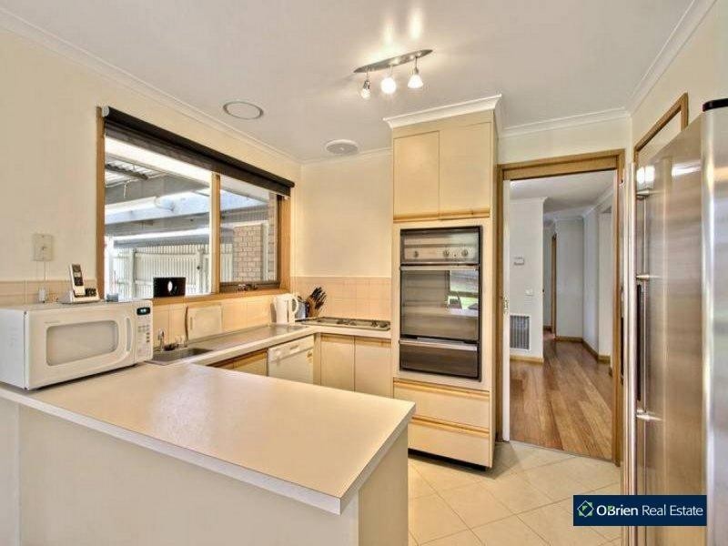 3 Lauder Place, Berwick VIC 3806
